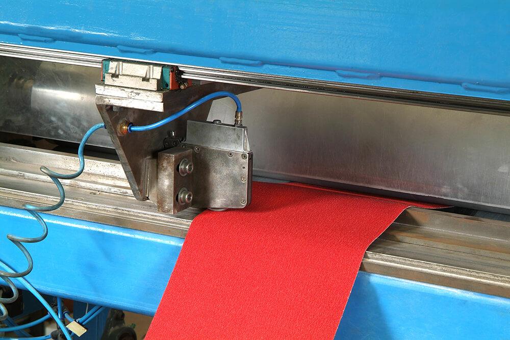 Sheeting Machine Cutting Red Anti Slip Tape -2