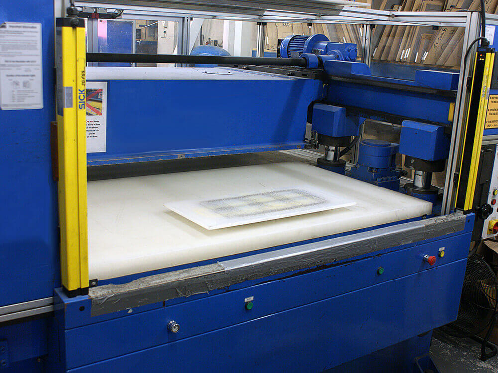 Anti-Slip Tape Die Cutting Processes - Die cutting machine