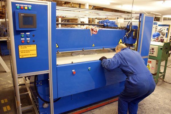 new anti slip tape press